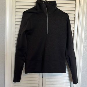 Lululemon small scuba quarter zip